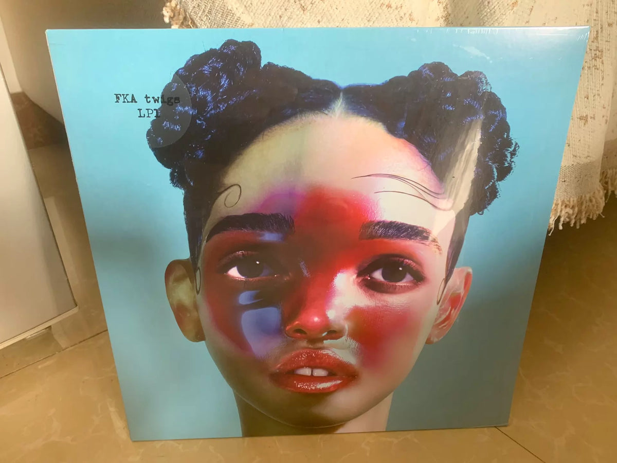 FKA twigs – LP1 (LP) – photo 1