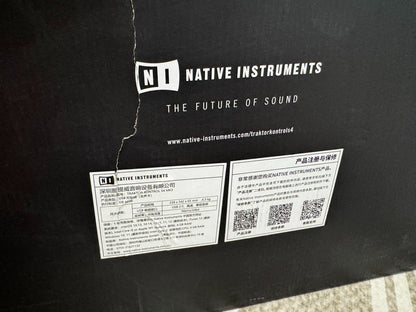 Native Instruments Traktor Kontrol S4 MK3 – Open-Box DJ Controller – detail 8