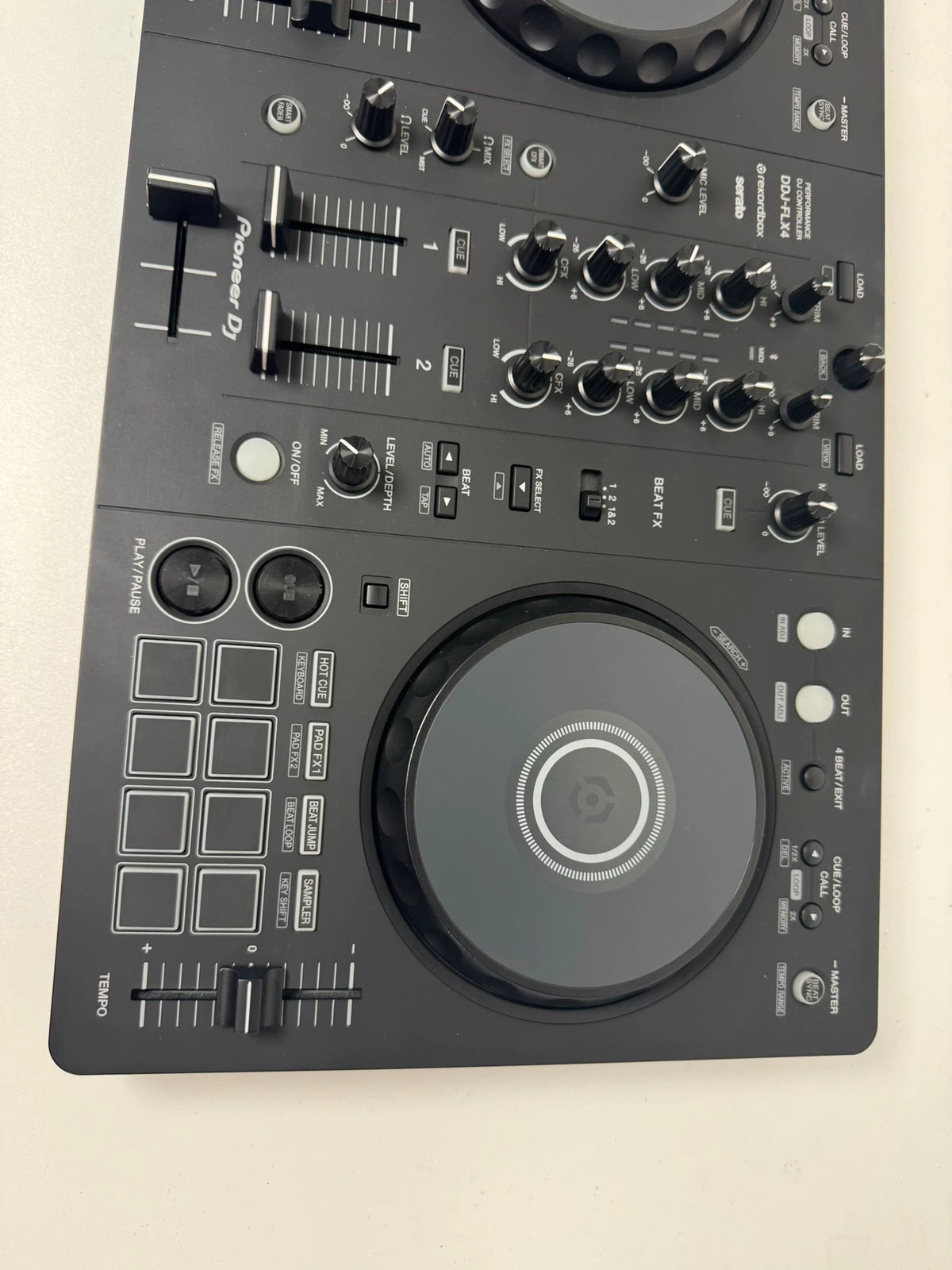 Pioneer DJ DDJ-FLX4 Controller – Used – actual item photograph 4
