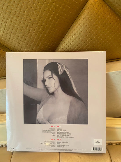 Lana Del Rey – Did You Know That There’s a Tunnel Under Ocean Blvd – Target Red Vinyl (2LP)
