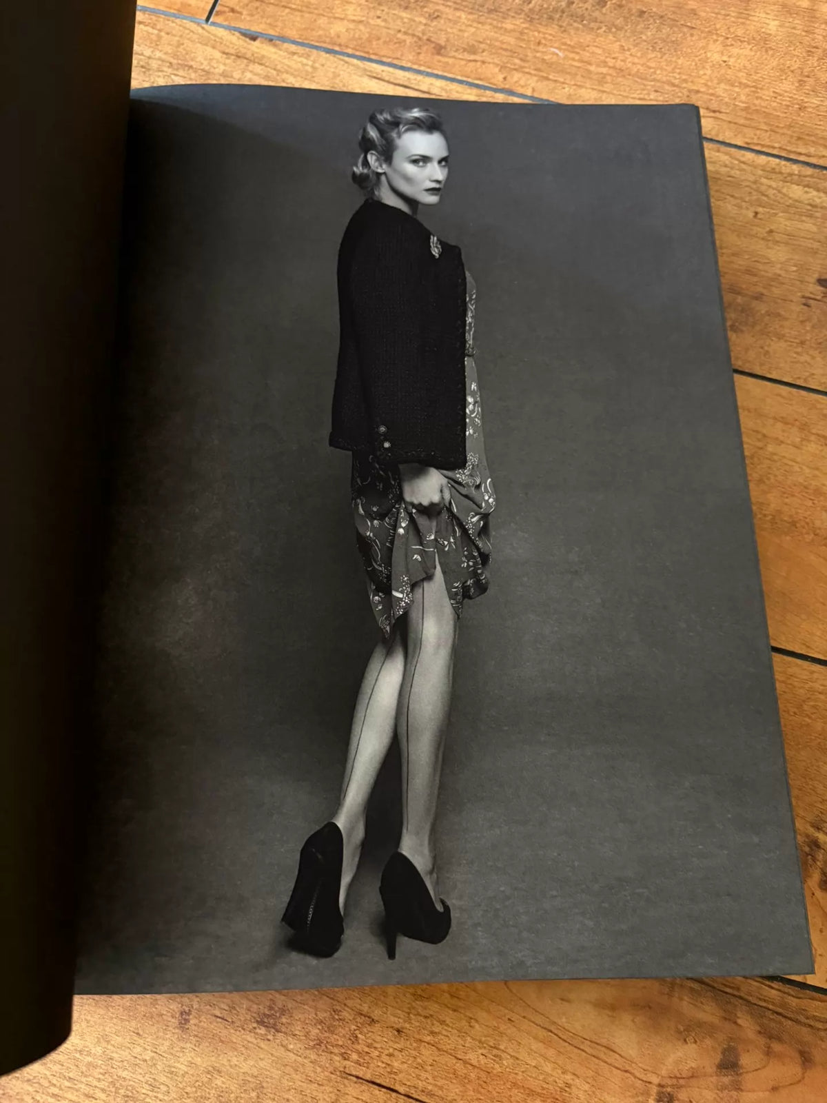 Karl Lagerfeld – The Little Black Jacket: Chanel’s Classic Revisited — product detail 3