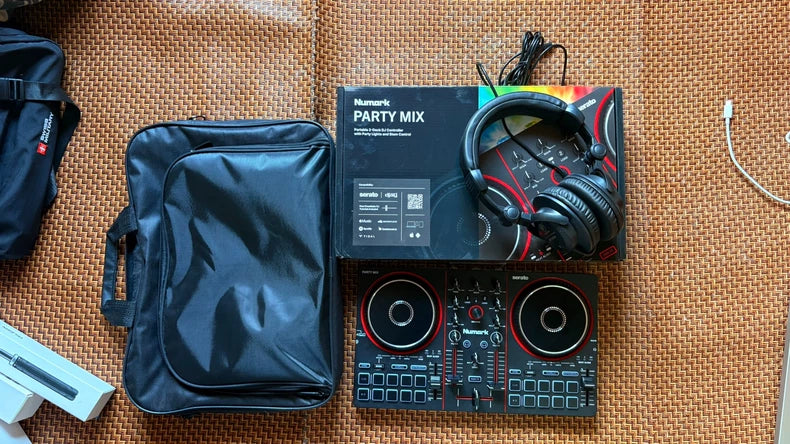 Numark Party Mix III – DJ Controller with Headphones and Bag