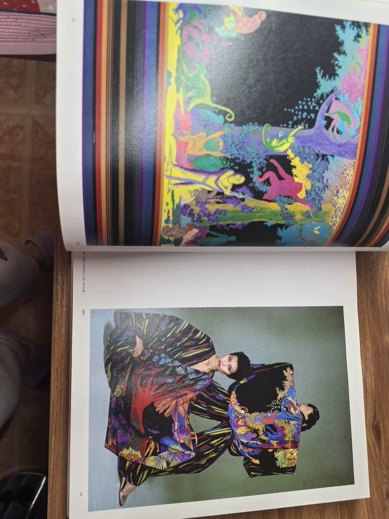Issey Miyake – TASCHEN Commemorative Collector’s Book — detail 5