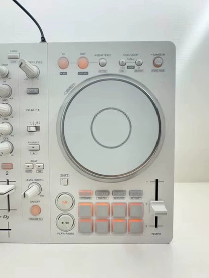 Pioneer DJ DDJ-FLX4-W White Limited Edition Controller – image 4