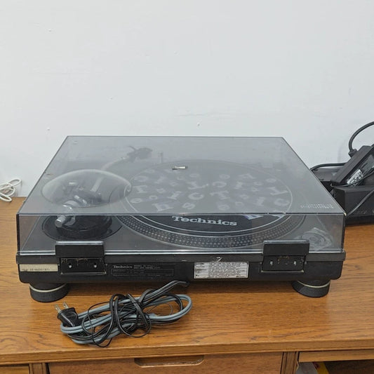 Technics SL-1210MK2 Direct-Drive DJ Turntable – Black – product view