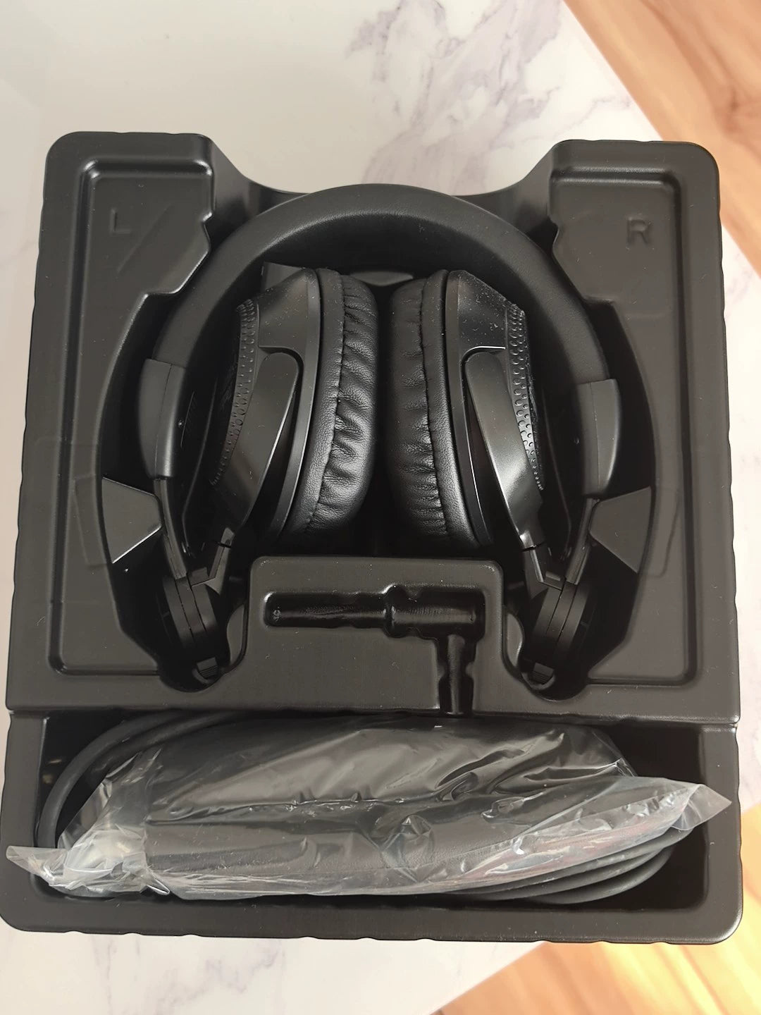 Technics EAH-DJ1200 – Boxed DJ Headphones, Unused – detail 2