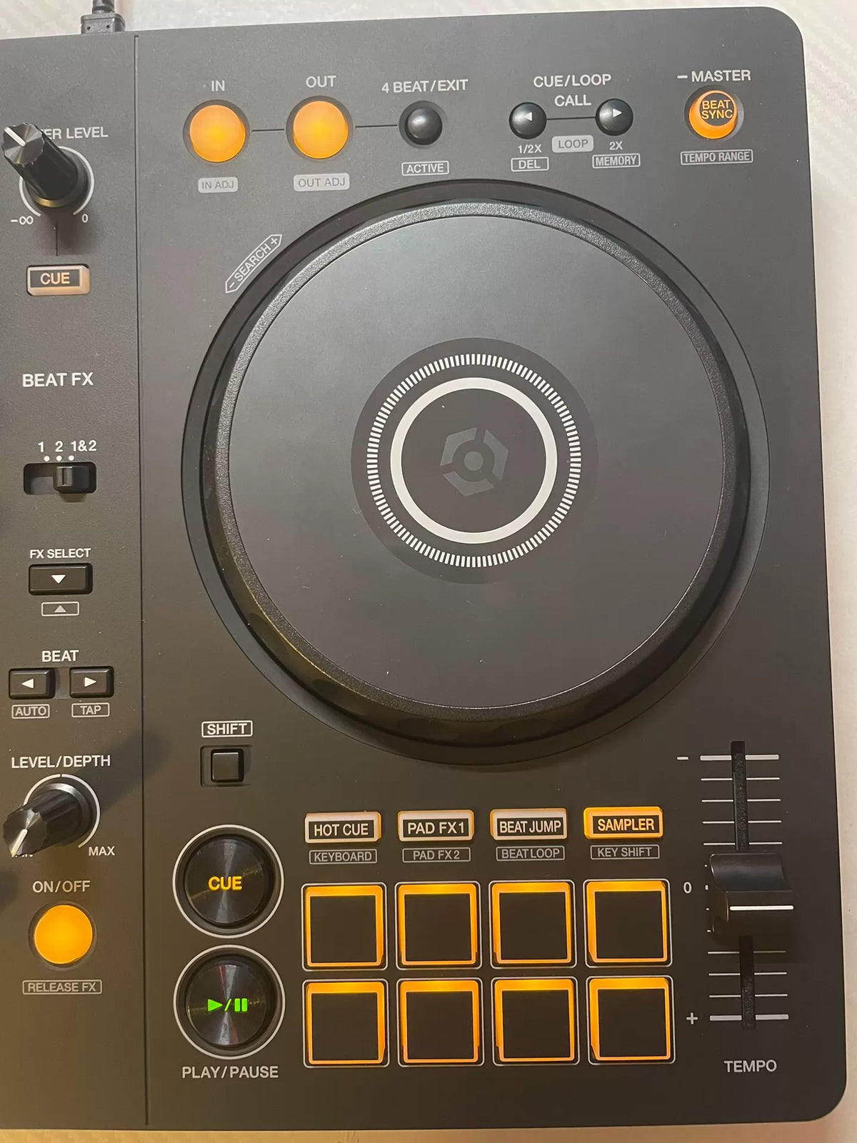 Pioneer DJ DDJ-FLX4 Controller – Used – actual item photograph 2