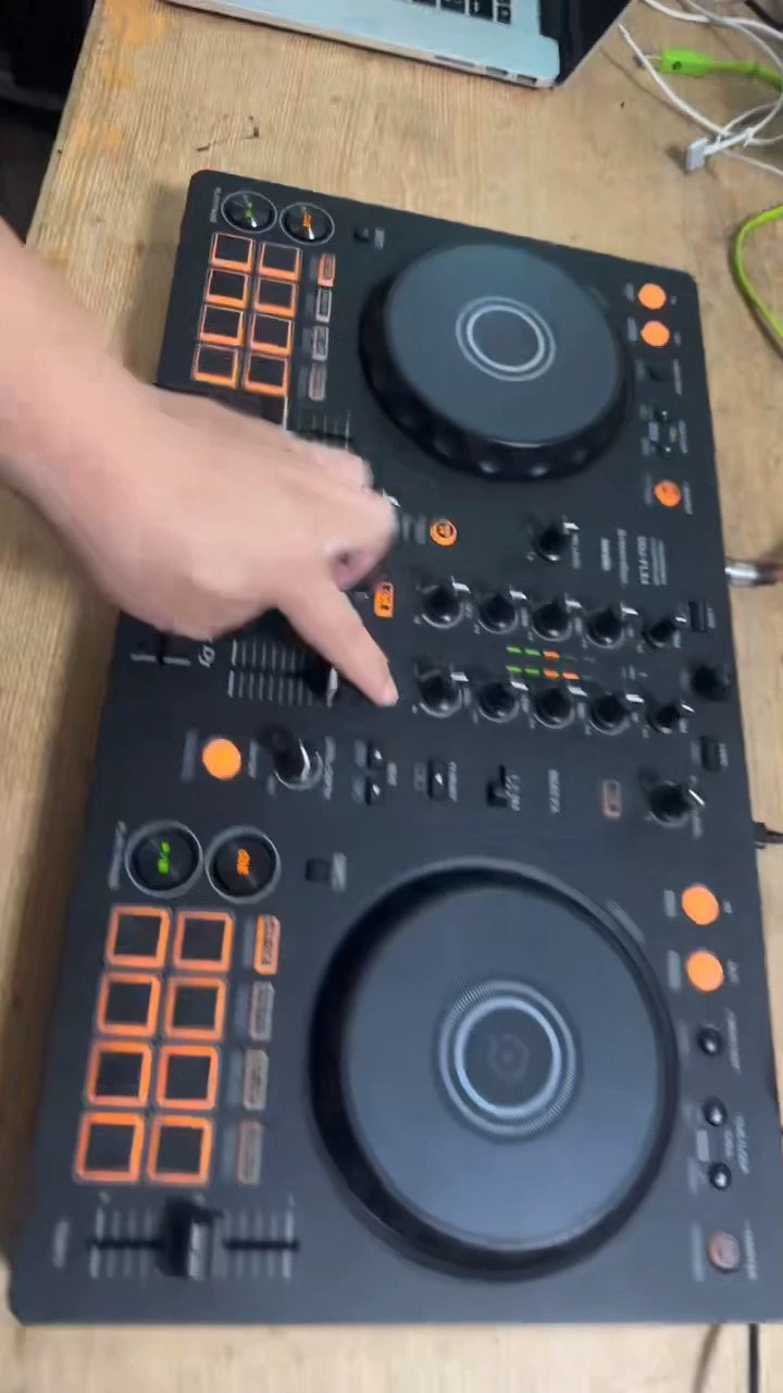 Pioneer DJ DDJ-FLX4 – Used DJ Controller – actual item photograph 1