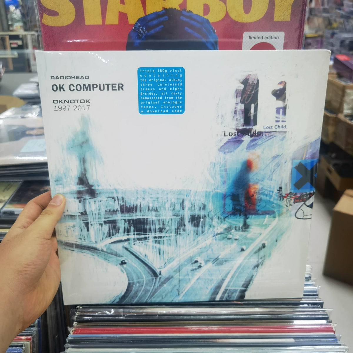 Radiohead – OK Computer OKNOTOK, 3LP – item photograph 3