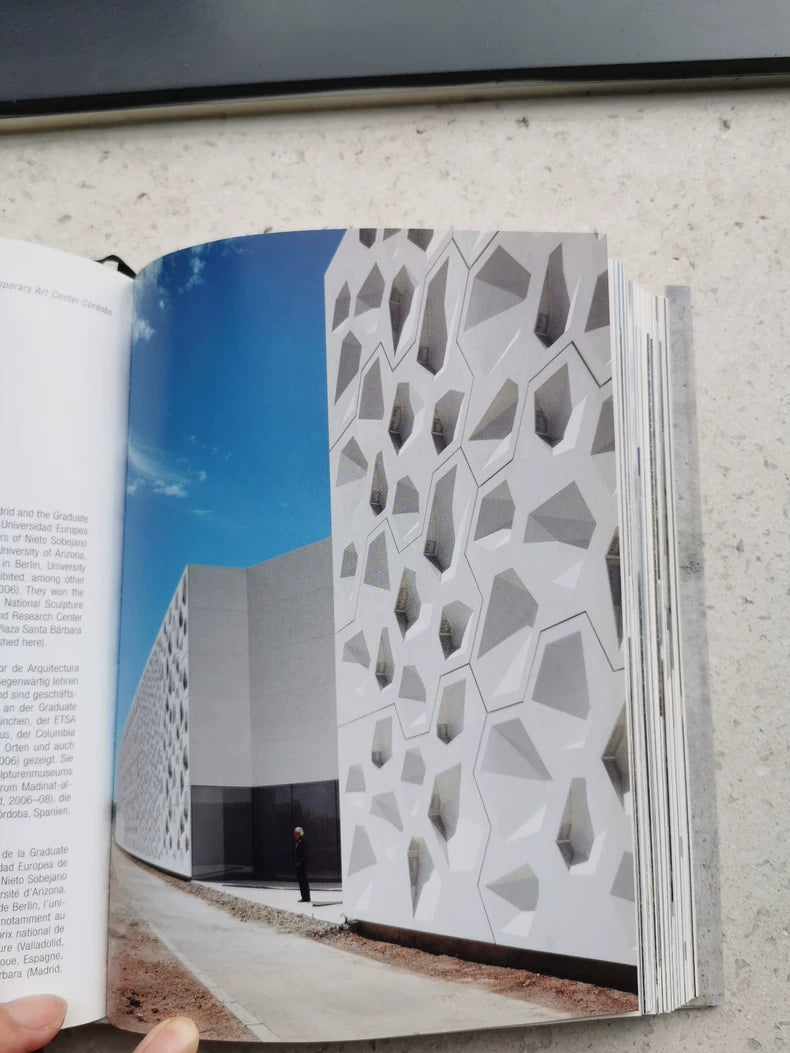 Contemporary Concrete Buildings – 100 Landmark Projects TASCHEN Book — detail 7