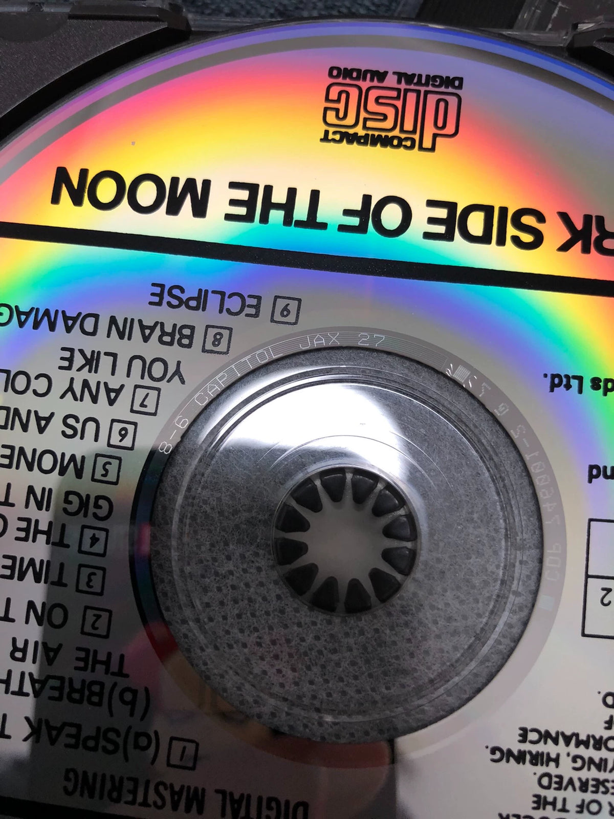 Pink Floyd – The Dark Side of the Moon – US Capitol CD – actual item photograph 3