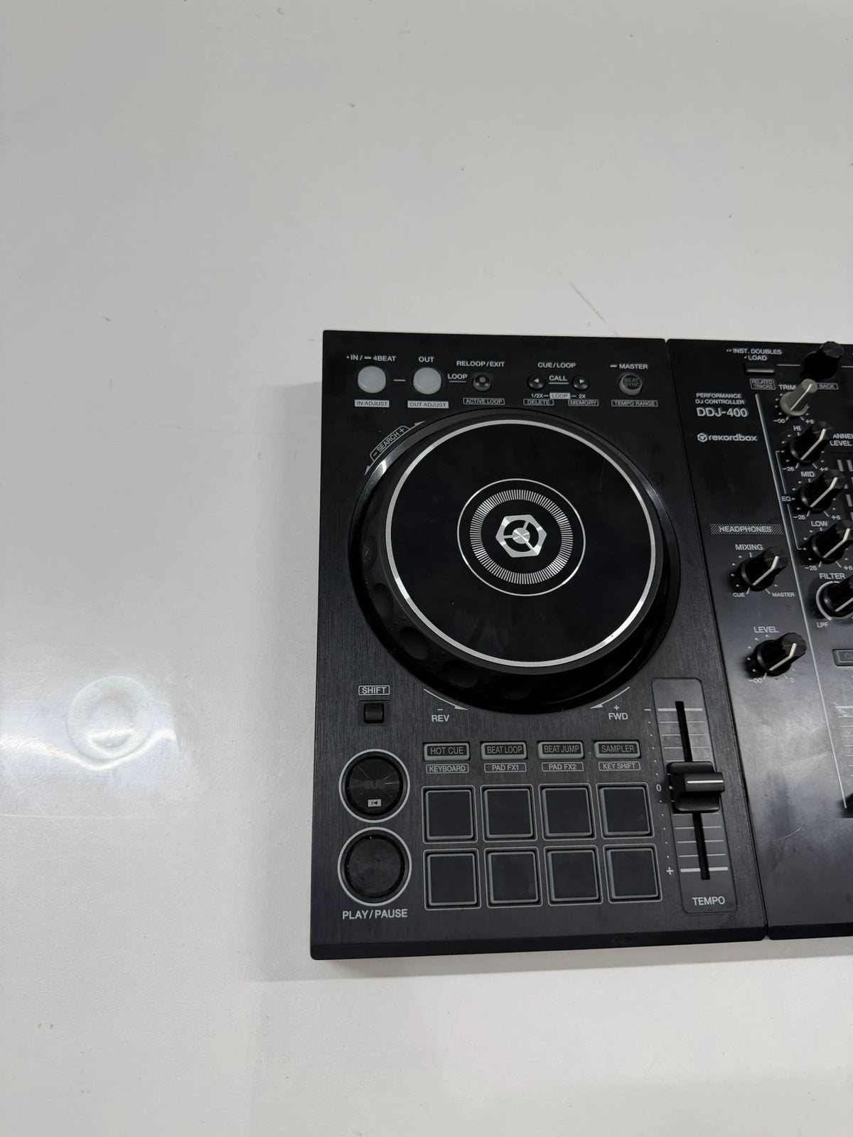 Pioneer DJ DDJ-400 – Used DJ Controller – actual item photograph 2