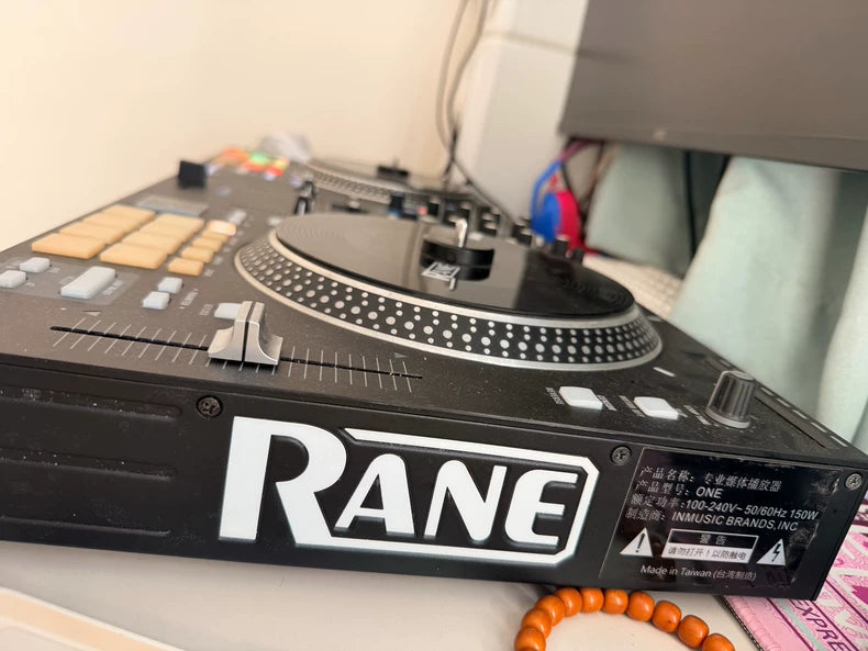 Rane ONE Motorized DJ Controller with Flight Case – source photograph 1