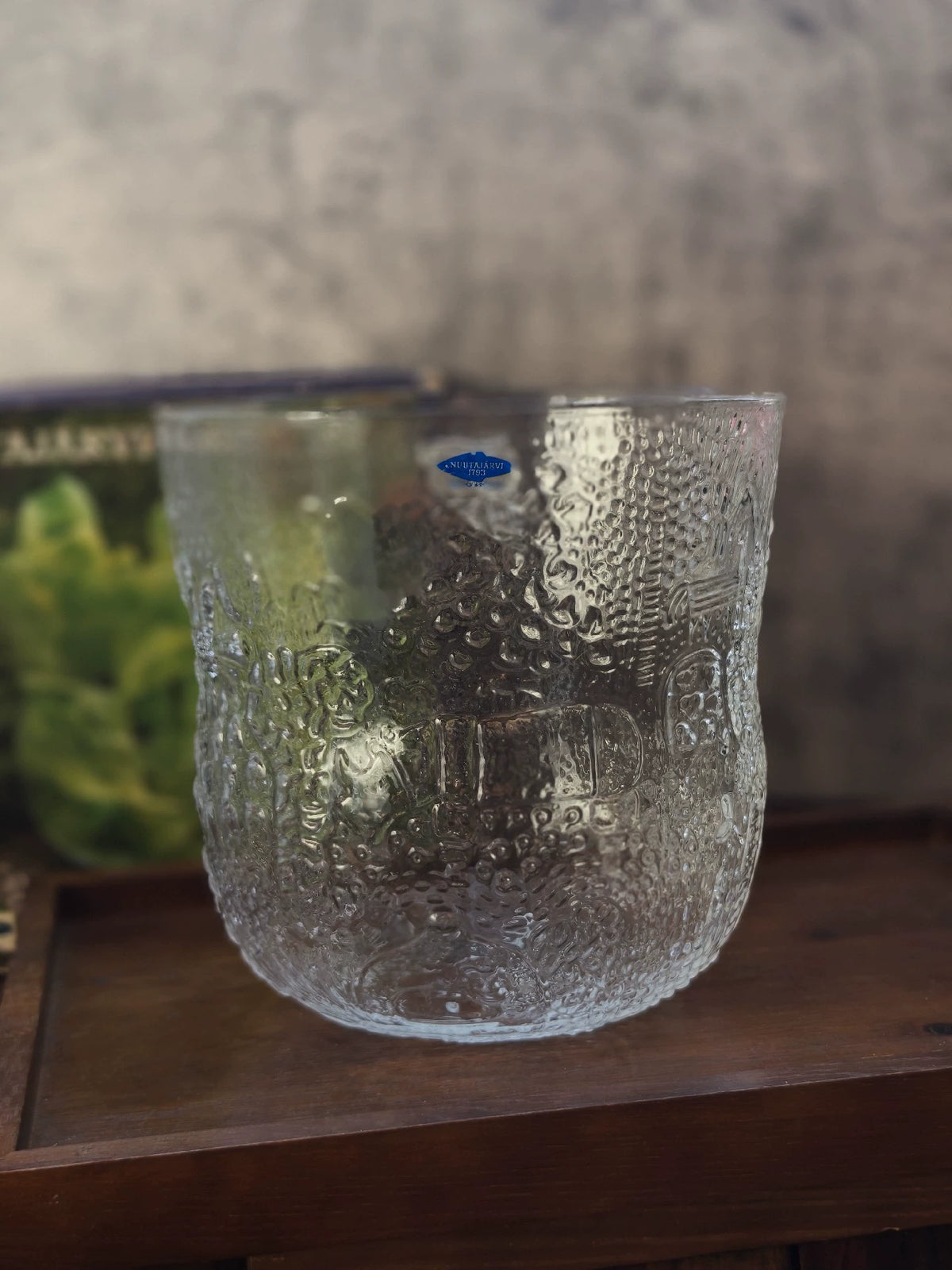 Nuutajärvi Fauna – Animal Relief Ice Bucket — front view