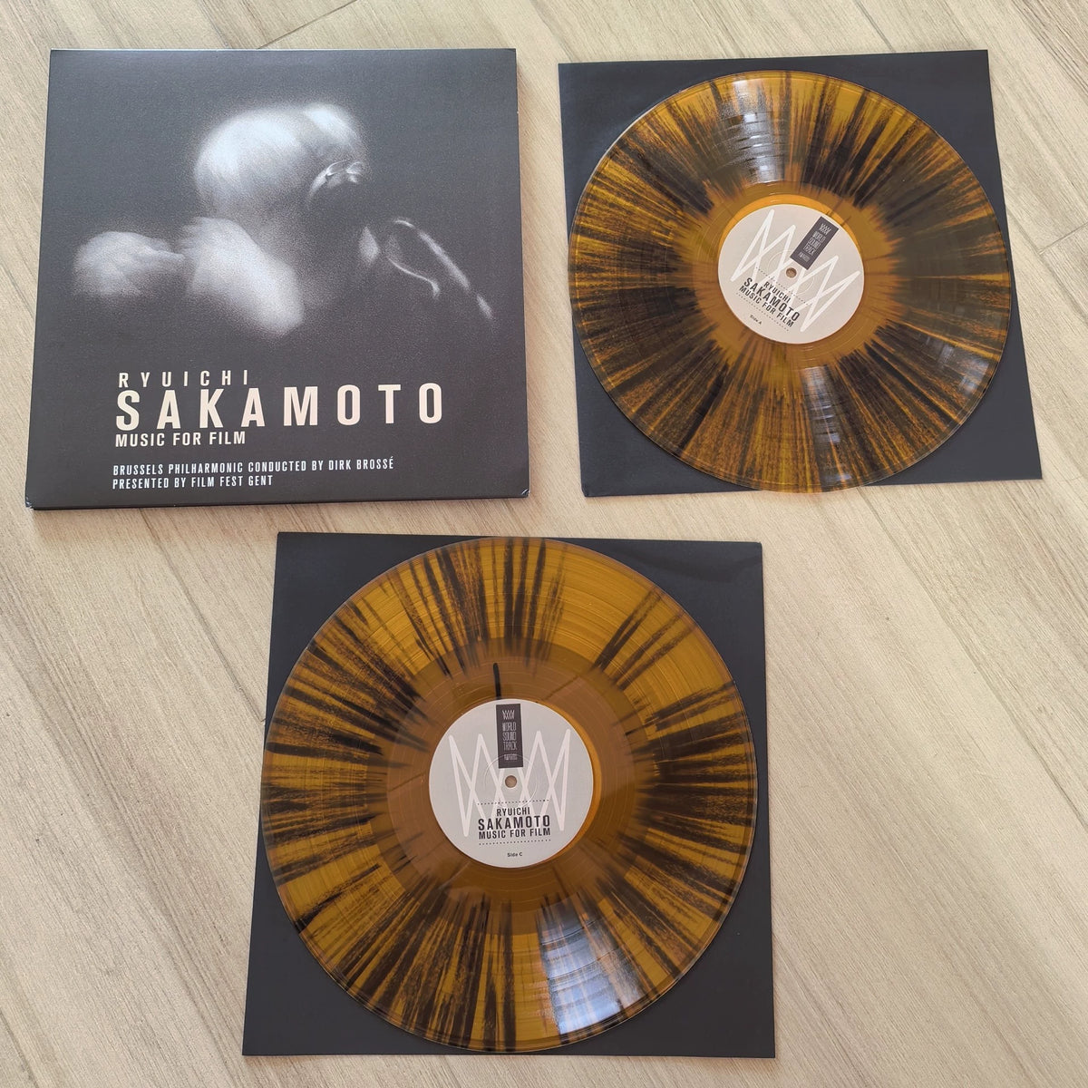 Brussels Philharmonic – Ryuichi Sakamoto: Music for Film – Amber Splatter 2LP – actual item photograph 4