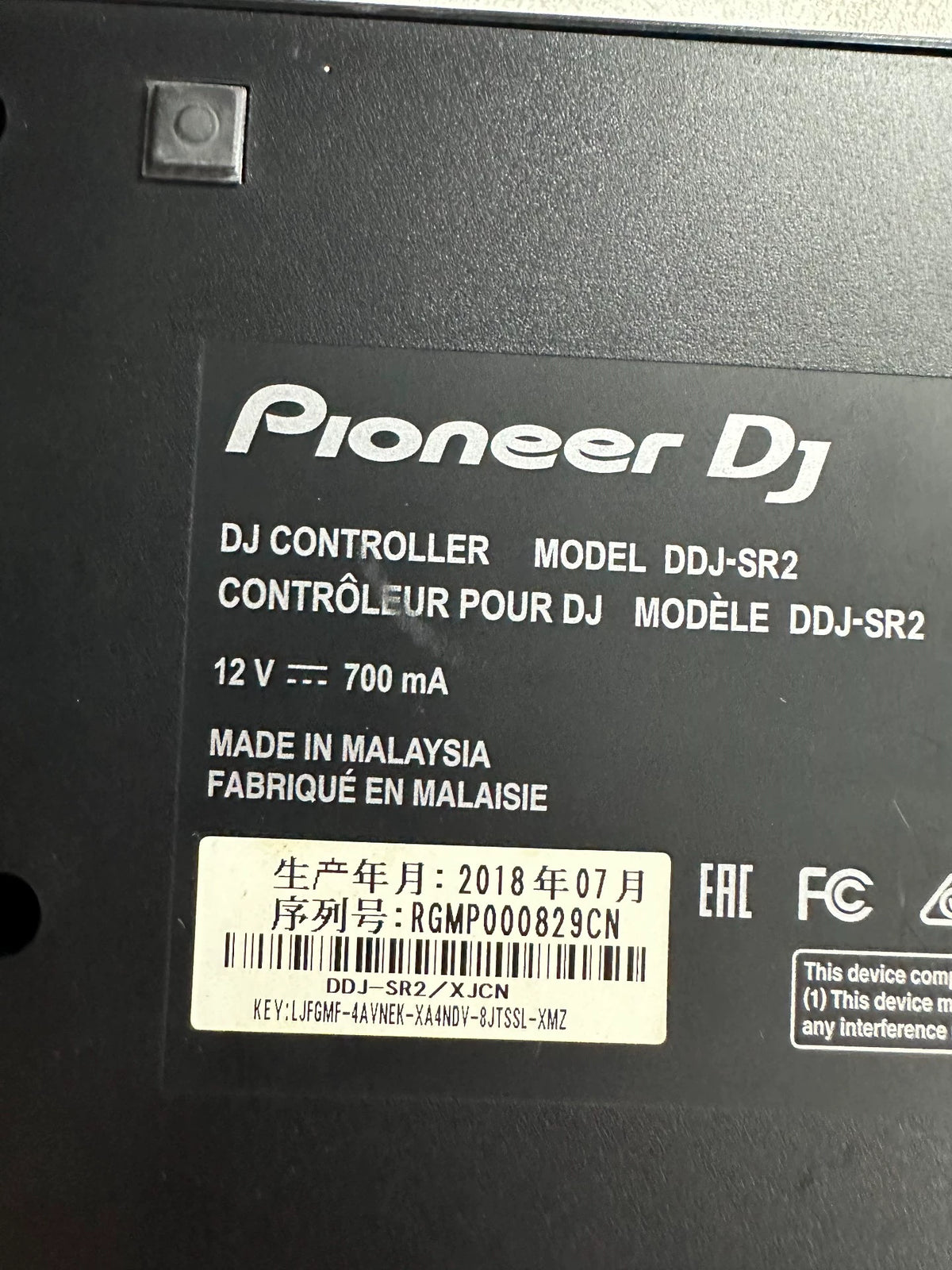 Pioneer DJ DDJ-SR2 – Used Controller with Case – actual item photograph 5