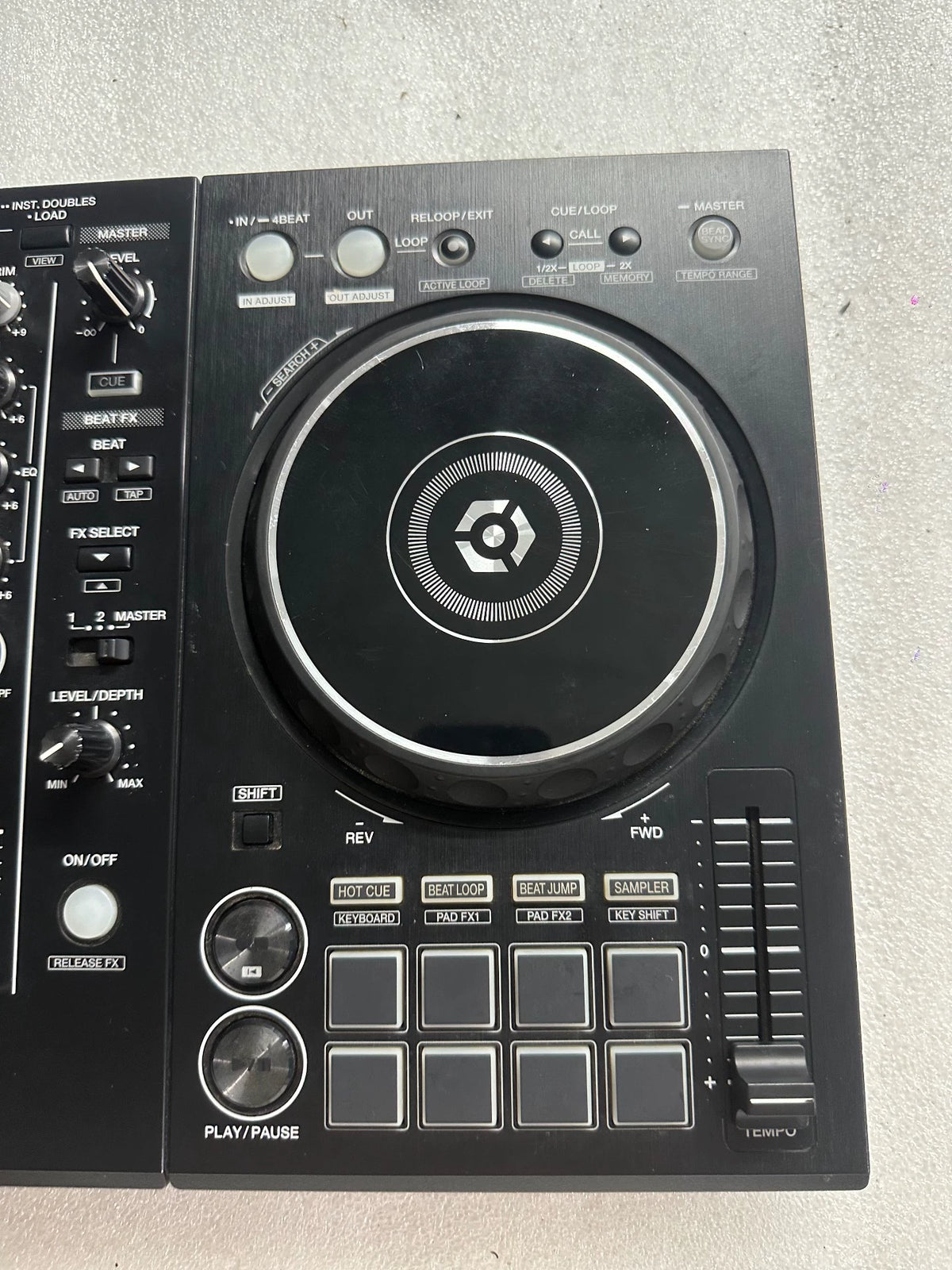 Pioneer DJ DDJ-400 – Used DJ Controller – actual item photograph 3