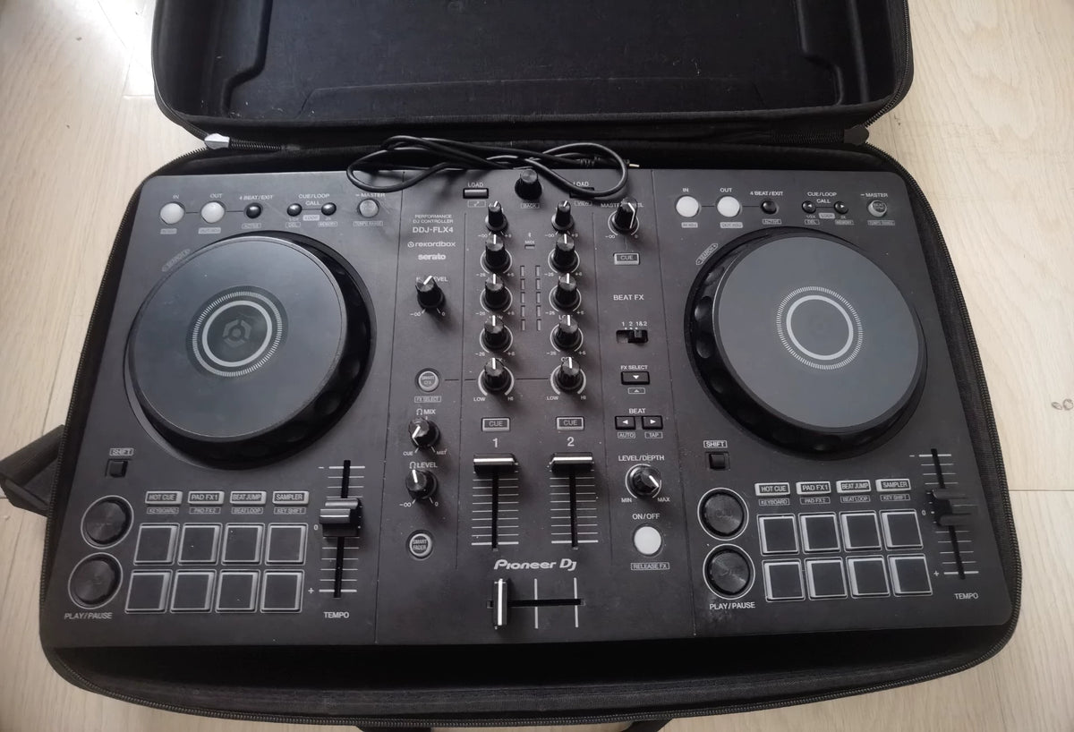 Pioneer DJ DDJ-FLX4 – Used DJ Controller – actual item photograph 2