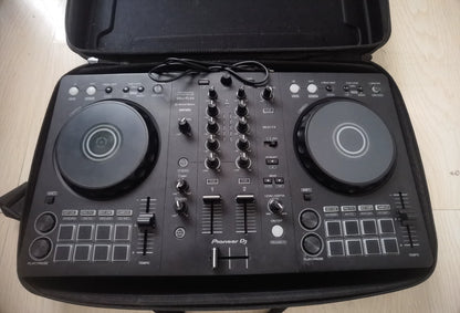 Pioneer DJ DDJ-FLX4 – Used DJ Controller – actual item photograph 2