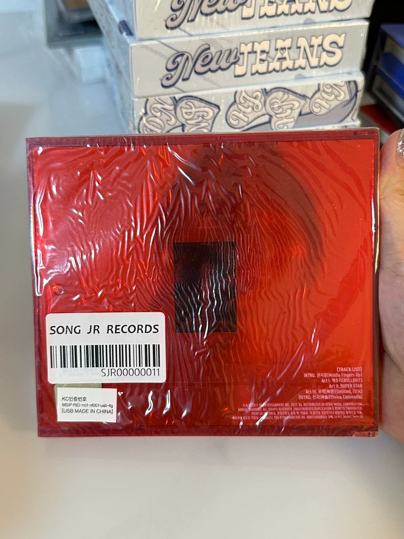 G-DRAGON – Kwon Ji Yong Korean Gold-Label USB Album