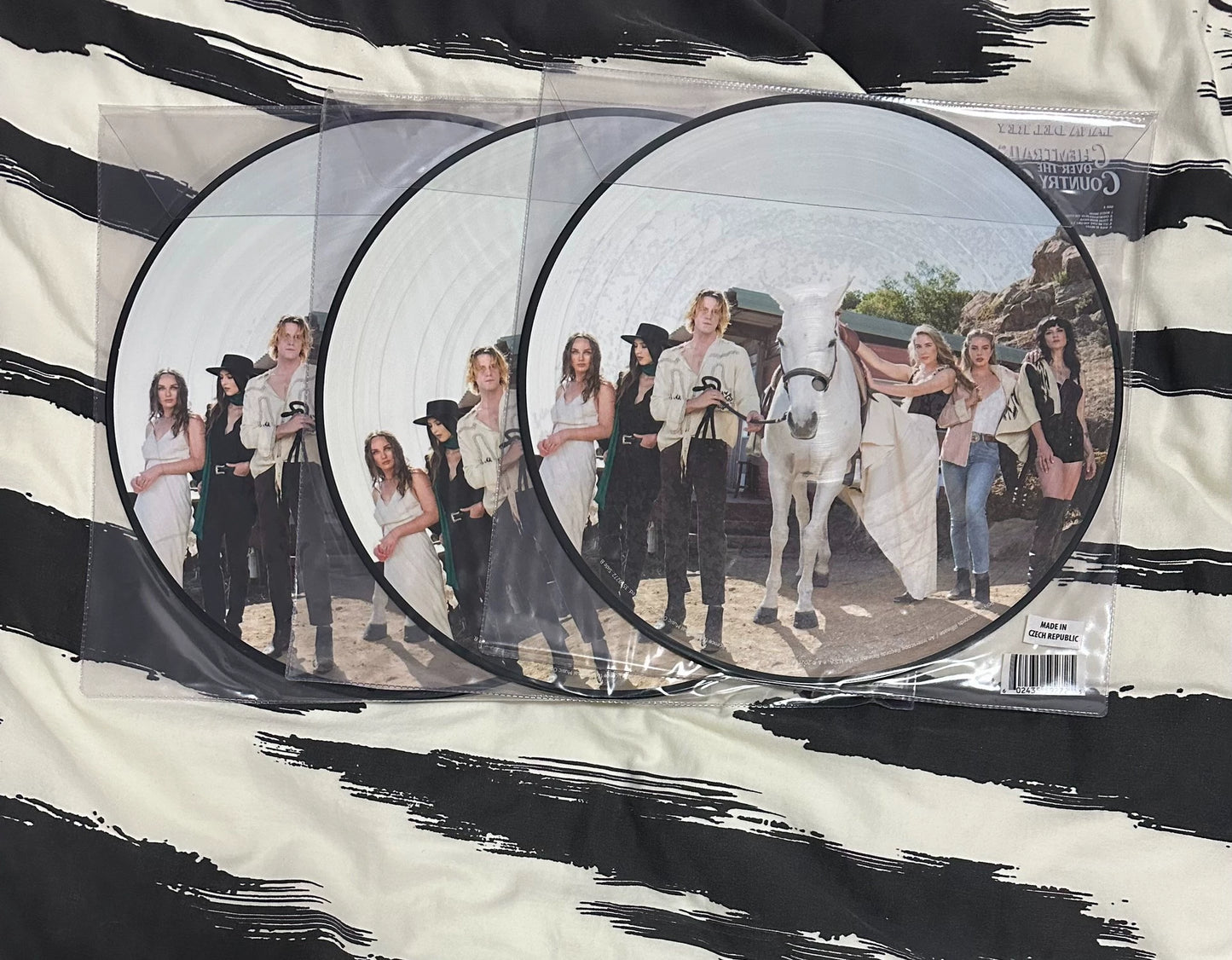Lana Del Rey – Chemtrails Over the Country Club – Spotify Picture Disc (LP)