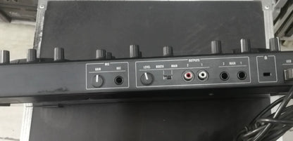 Native Instruments Traktor Kontrol S2 – DJ Controller – actual item photograph 3