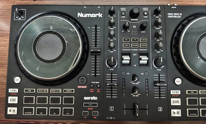 Numark Mixtrack Platinum FX – DJ Controller with Carry Bag – actual item photograph 4