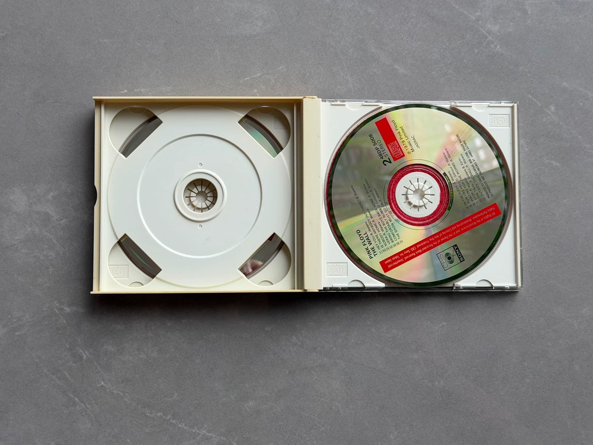 Pink Floyd – The Wall – Japanese 2CD, Missing Booklet – actual item photograph 4