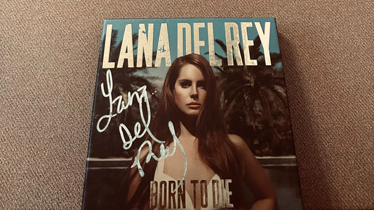 Lana Del Rey – Born to Die / Paradise – Signed Box Set