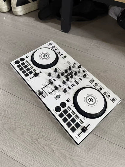 Pioneer DJ DDJ-400 with White Decorative Skin – Used – actual item photograph 2