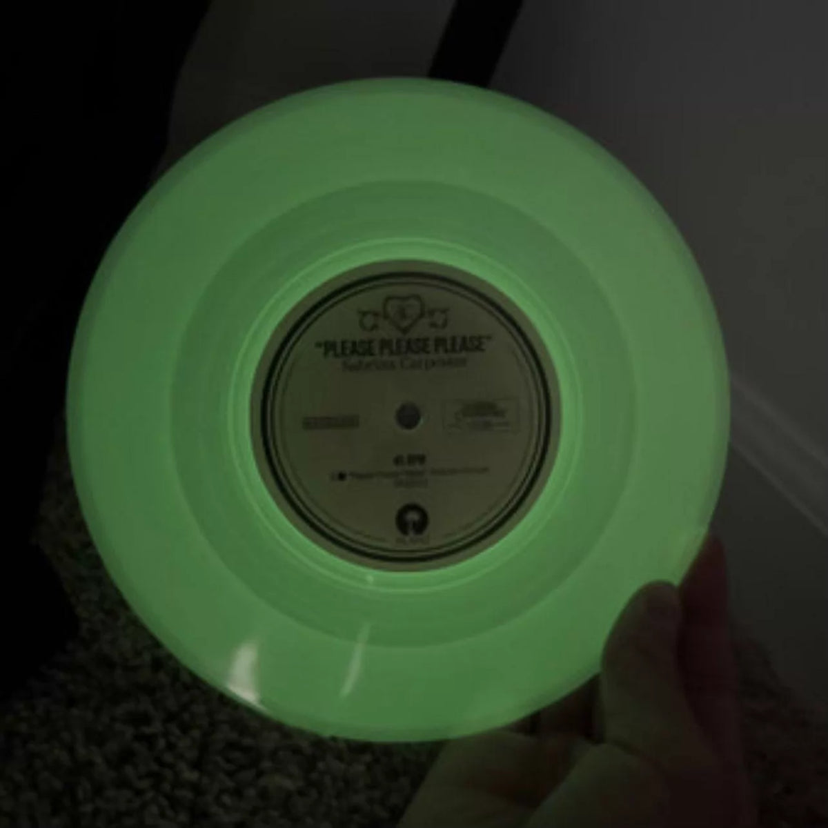 Sabrina Carpenter – Please Please Please – Glow-in-the-Dark Vinyl 7-inch (LP) — photo 4