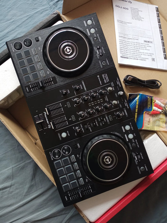 Pioneer DJ DDJ-400 – Used DJ Controller – actual item photograph 1
