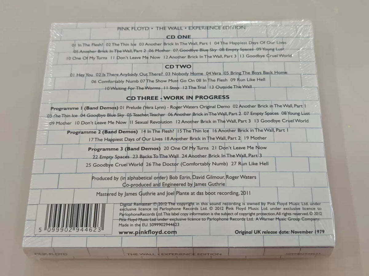 Pink Floyd – The Wall – Experience Edition 3CD – actual item photograph 2