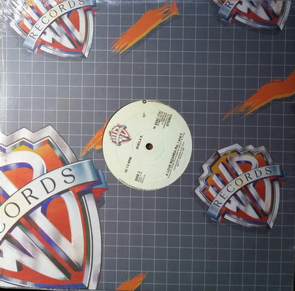 Sheila E. – Special Medley Of "The Glamorous Life" "Sister Fate" "A Love Bizarre" – edition reference image