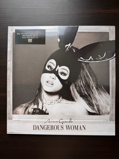 Ariana Grande – Dangerous Woman (Tour Exclusive Milky Black Marble 2LP, Sealed)