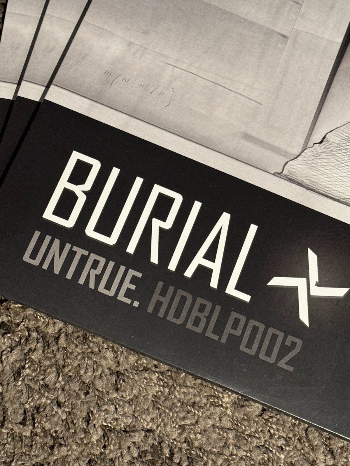 Burial – Untrue (2LP) – product photograph 4