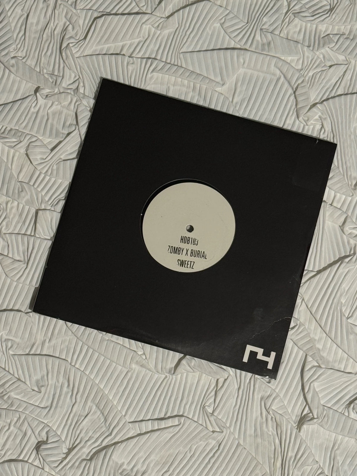 Zomby / Burial – Sweetz (10-inch Vinyl) – photo 1