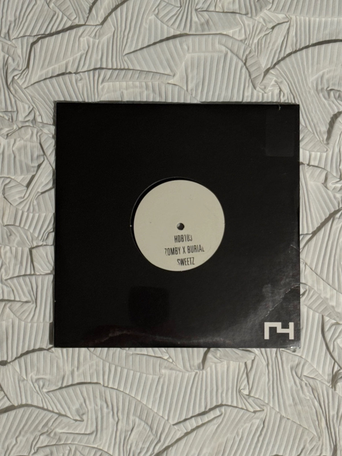 Zomby / Burial – Sweetz (10-inch Vinyl) – photo 2