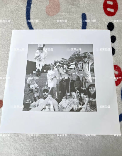 Lana Del Rey – Did You Know That There's A Tunnel Under Ocean Blvd – Signed 2LP – photograph 4
