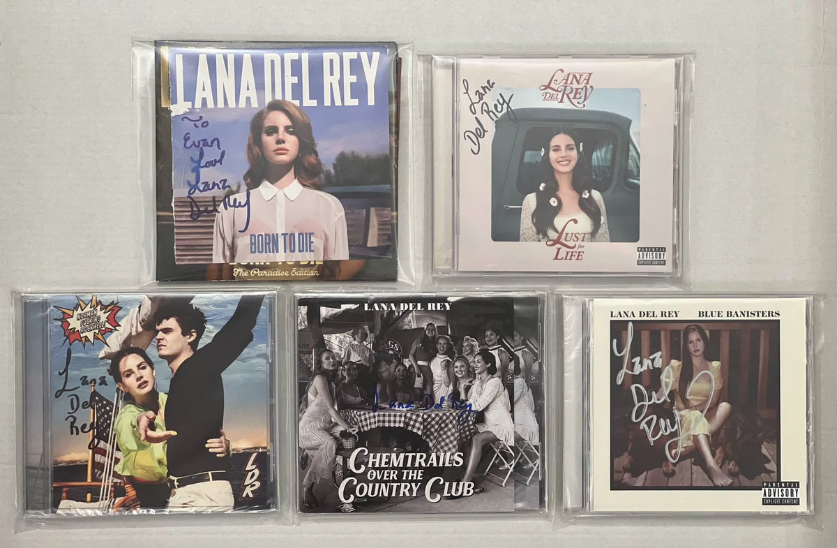 Lana Del Rey – Signed Album Collection – CDs and Born To Die Booklet Page – photograph 1