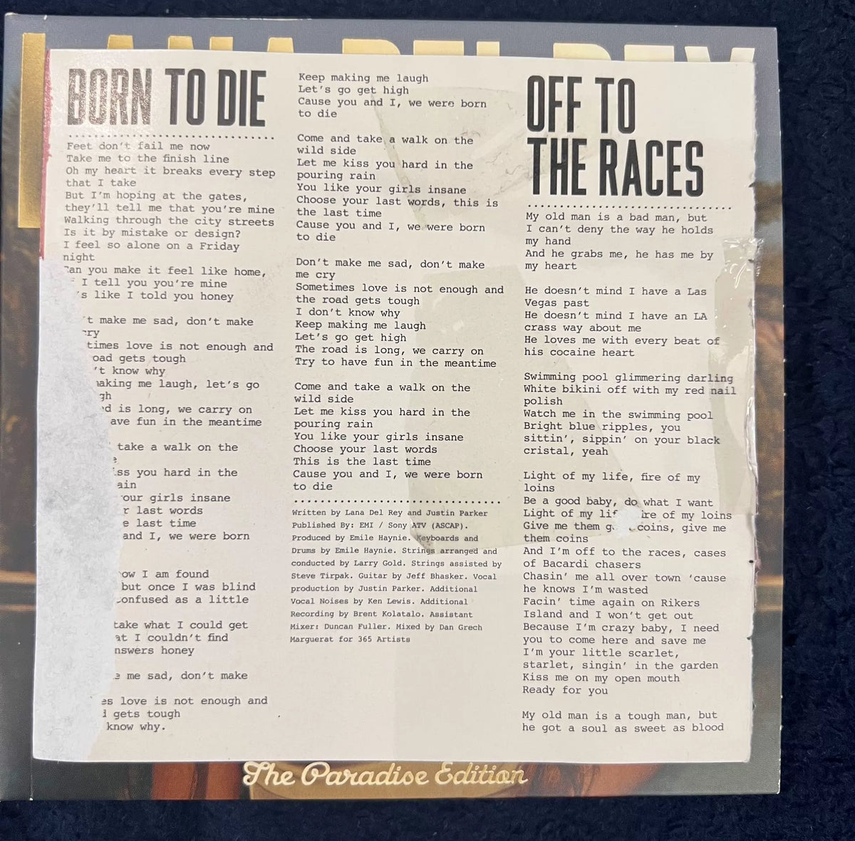 Lana Del Rey – Signed Album Collection – CDs and Born To Die Booklet Page – photograph 4