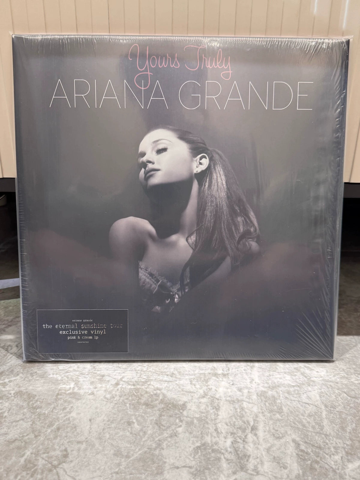Ariana Grande — Yours Truly, Tour Edition Coloured Vinyl