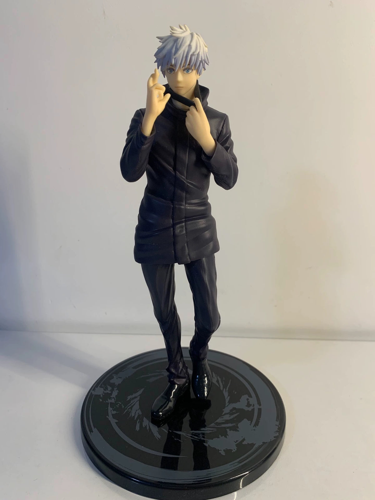 Actual seller photo 1: Jujutsu Kaisen — Satoru Gojo Figure by TAITO